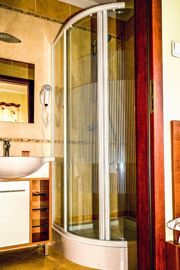 Hellada Aparthotel 2*